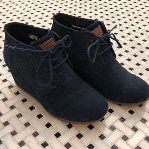 Toms wedge